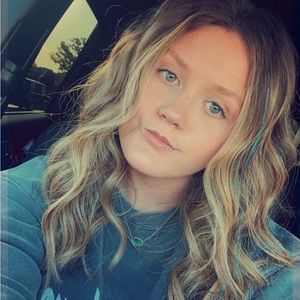 Meet your Posher, Lex-e